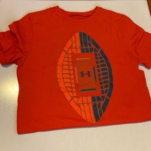 Under armor tee shirt